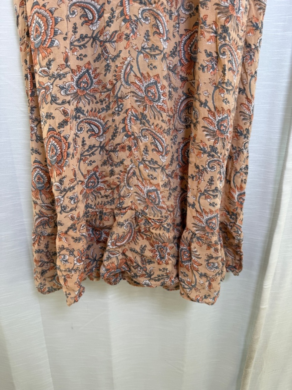 Coven & Co Boho Paisley Maxi Dress Tan Rust Flowy Ruffle Hem Cottagecore Size S - Picture 10 of 16
